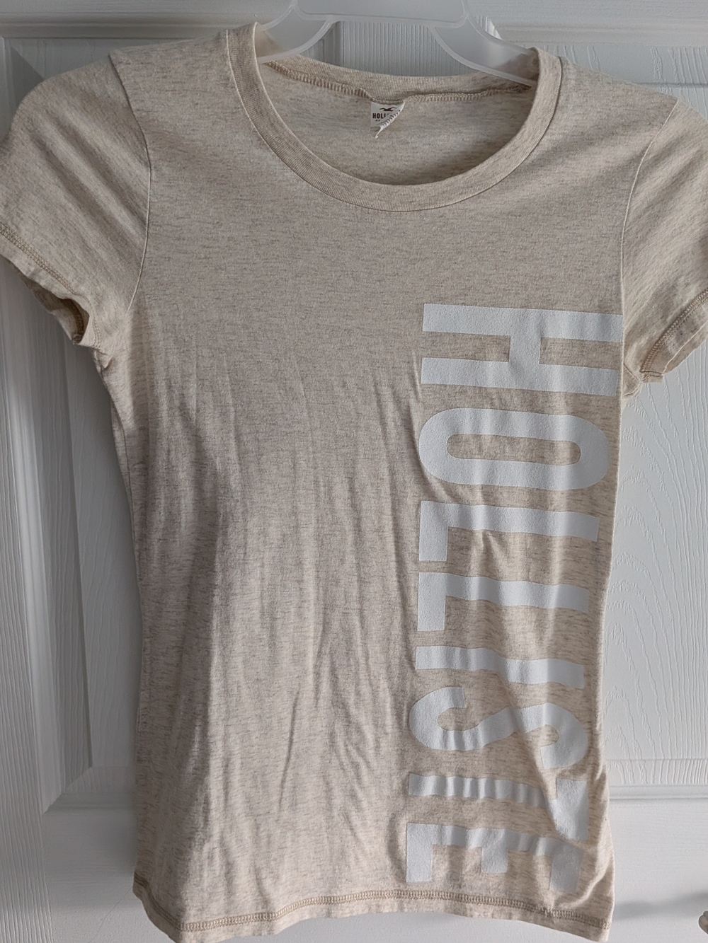 Hollister Cream Crewneck Logo Tee